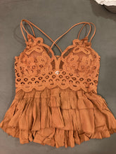 Load image into Gallery viewer, Carrie Crochet Top - Almond
