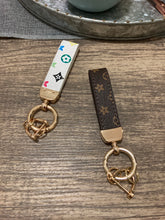 Load image into Gallery viewer, City Chic Luxe Keychain 2.0 (Two New Colors)
